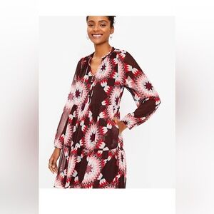 LOFT Dress, like new! Beautiful for summer or fall!